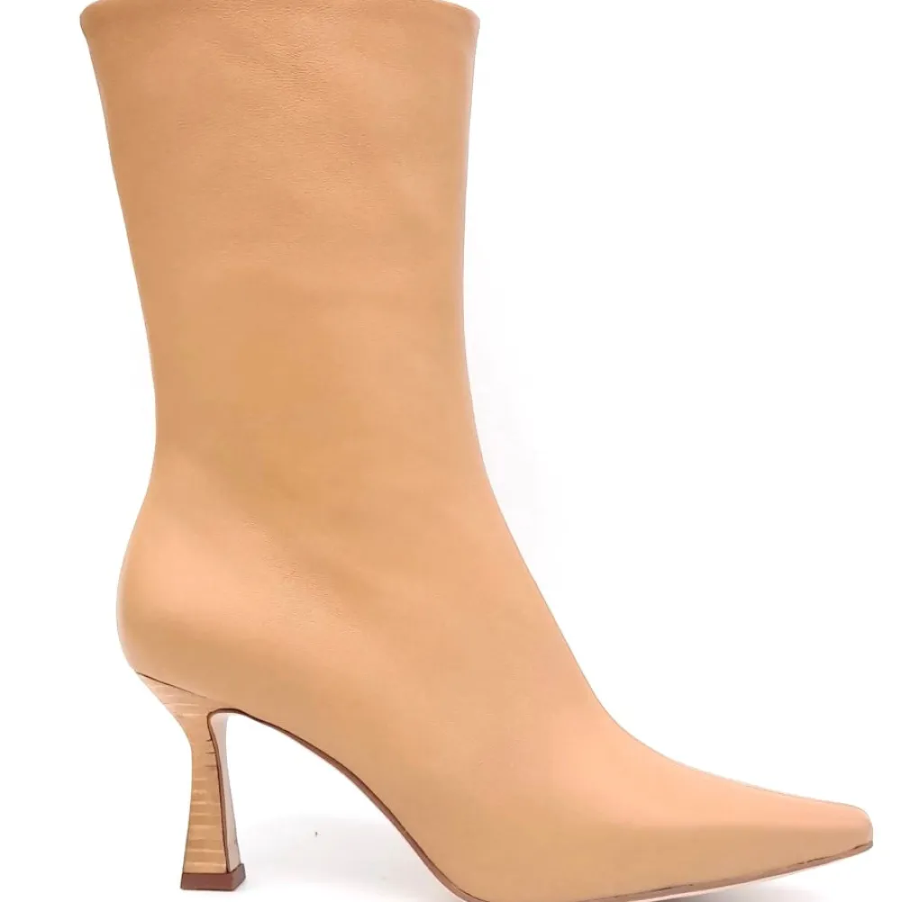 lola_cruz_lille_0.webp Lola Cruz ‘Lille’>Women Boots | Heels