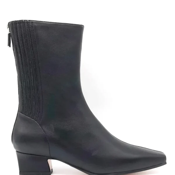 Lola Cruz 'Lille Lo' Boot>Women Boots